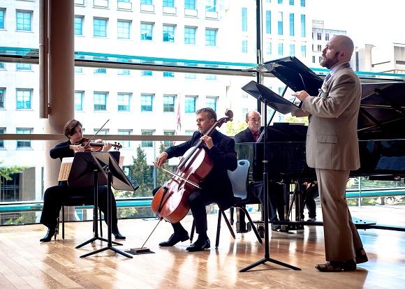 Pomakov Gryphon Trio - Tim Flynn