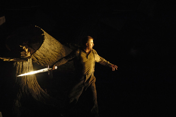 Die-Walkure-33-Clifton-Forbis-as-Siegmund-COC-2006-production-photo-credit-Gary-Beechey