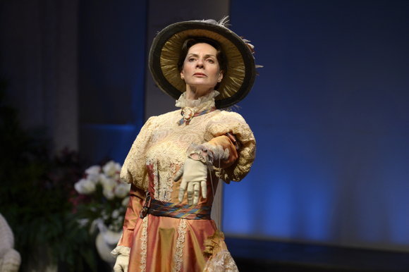 Lady Bracknell 1