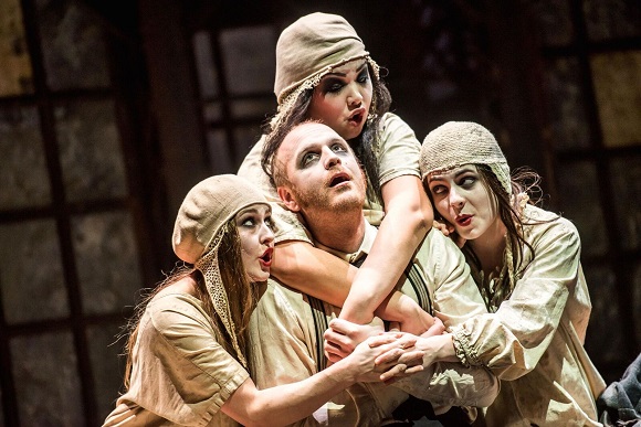 DressRehearsal_Overcoat-DahliaKatz-5508_preview