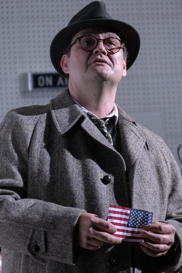 Russell Braun in Hell's Fury The Hollywood Songbook_Photo by Trevor Haldenby (2)