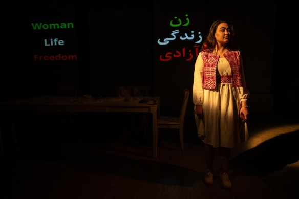 Earworm-photobyDahliaKatz-1144