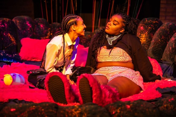 Jasmine Chase and Déjah Dixon-Green in seven methods for killing kylie jenner-photobyDahliaKatz-174