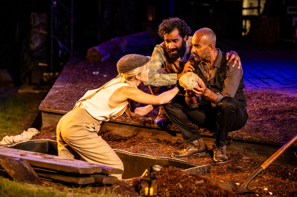 (L to R) Amelia Sargisson, Stephen Jackman-Torkoff, and Qasim Khan as Hamlet in CSHamlet-photobyDahliaKatz-7739