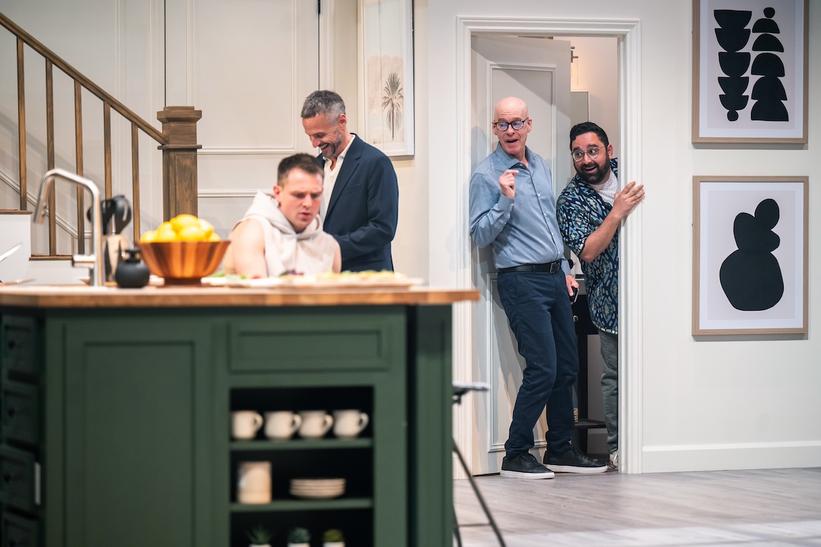 5CrowsBiddingWar-photobyDahliaKatz-2939